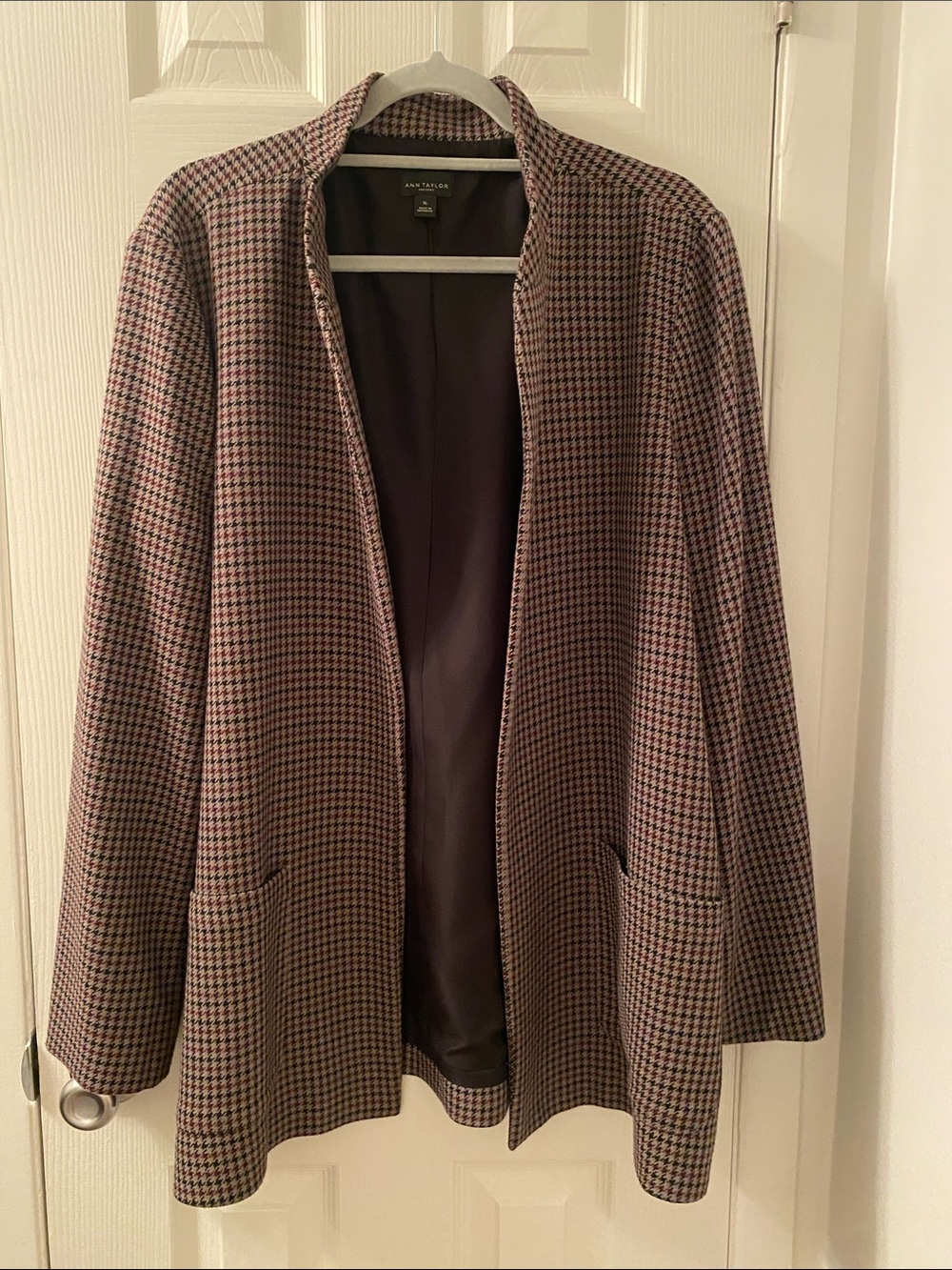 Ann Taylor Open Front Houndstooth Jacket in Brown, Maroon & Black Size XL